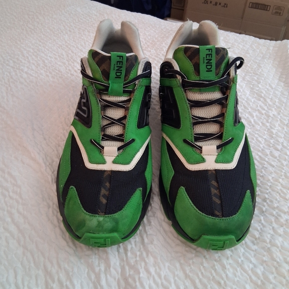 Fendi Men's Vibrant Green and Black Sneakers - Picture 7 of 7